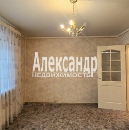 Продажа 3-комн квартиры на вторичном рынке Киришский район, улица Строителей,  д. 18