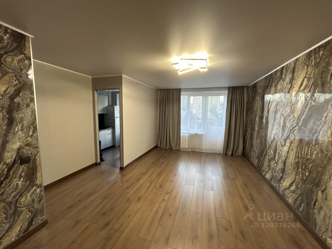 Продажа 1-комн квартиры на вторичном рынке Смольная улица, 39