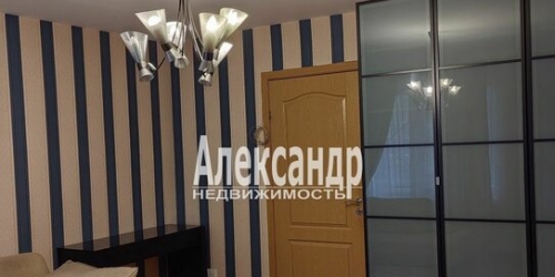 3-комн квартира улица Шаврова,  д. 17