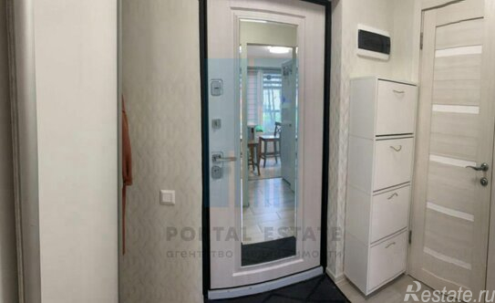 Продажа 1-комн квартиры на вторичном рынке ул Тёплый Стан,  д. 21,  к. 4