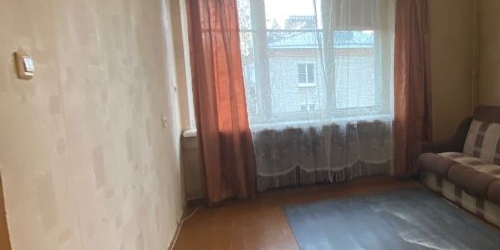 Комната пос. Стрельна, улица Лодыгина, 10/8