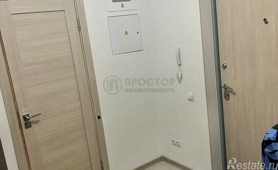 Продажа 1-комн квартиры на вторичном рынке Ленская улица,  д. 8