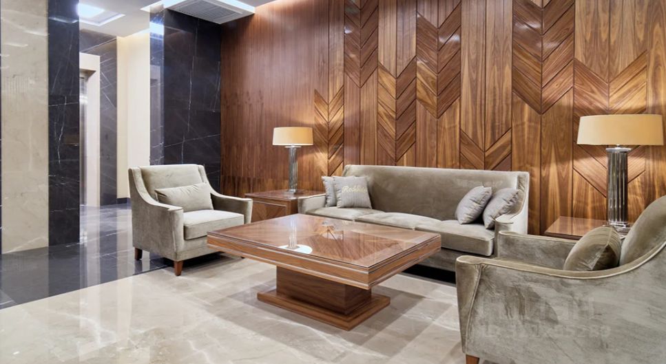 Продажа 4-комн квартиры на вторичном рынке улица Сергея Макеева, 9к4