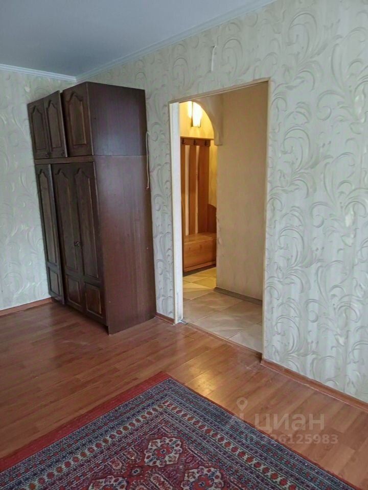 Продажа 2-комн квартиры на вторичном рынке Серпухов, Советская улица,  д. 103