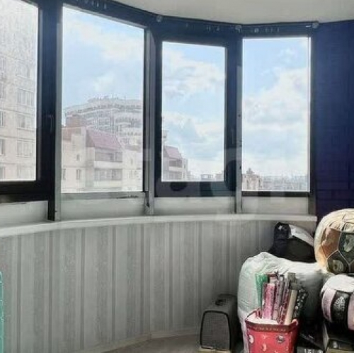 2-комн квартира Космонавтов пр-кт,  д. 61 к2