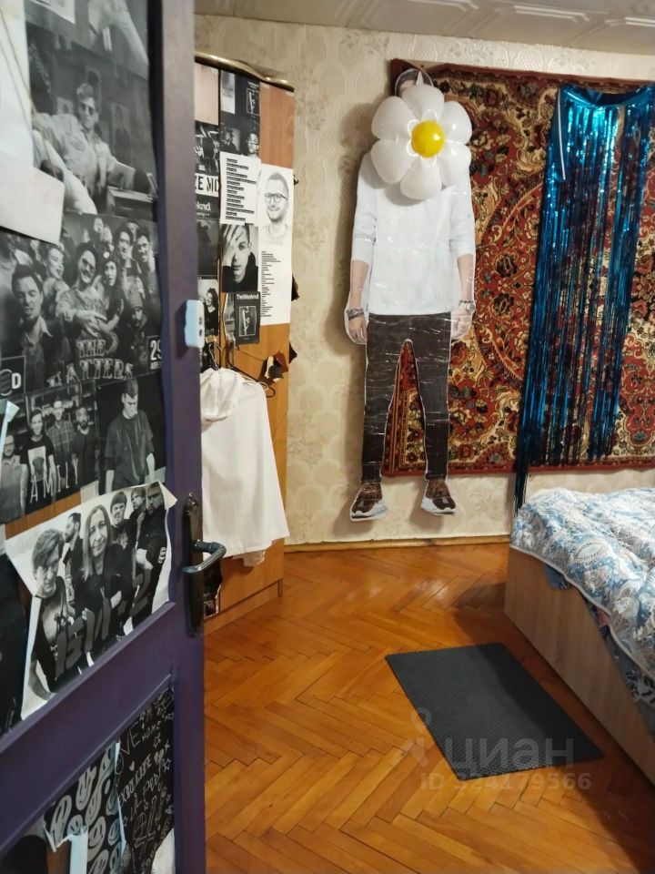 Продажа 3-комн квартиры на вторичном рынке Лобня, улица 40 лет Октября, 10