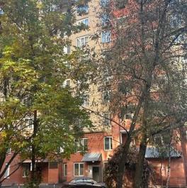 Продажа 4-комн квартиры на вторичном рынке улица Космонавта Волкова,  д. 29 к1