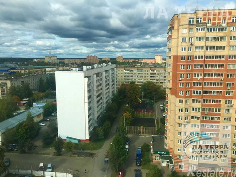 Продажа 5-комн квартиры на вторичном рынке Нахабино, ул. Чкалова,  д. 7