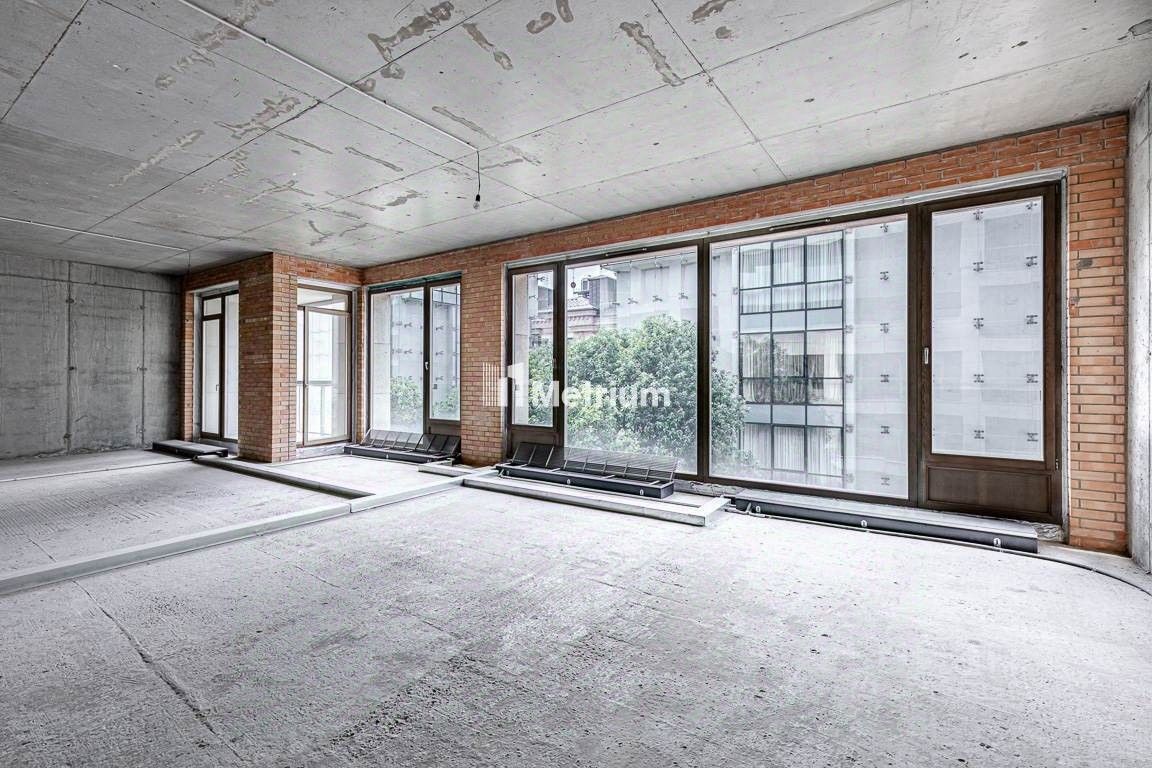 Продажа 4-комн квартиры на вторичном рынке переулок Коробейников, 1