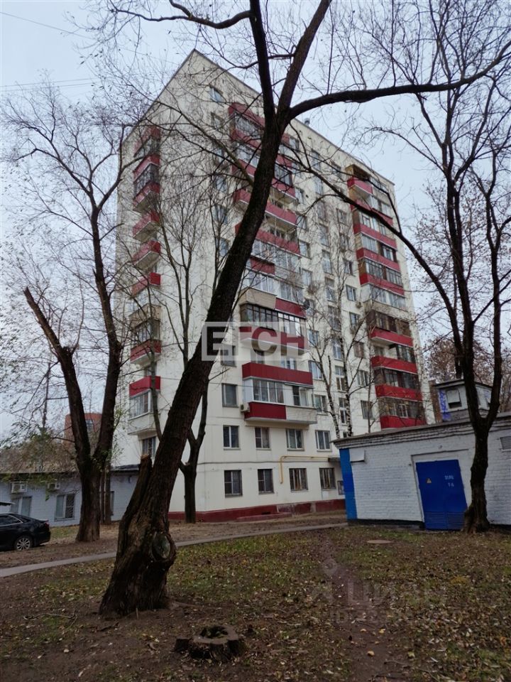 Продажа 2-комн квартиры на вторичном рынке улица Плющева, 14