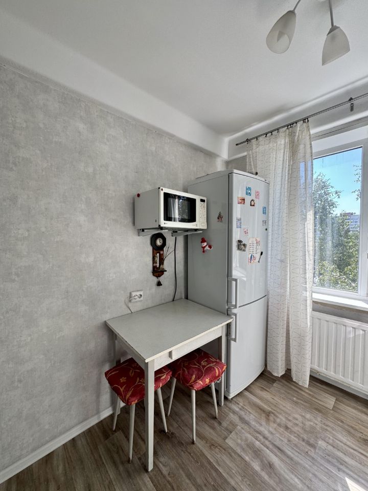 Продажа 3-комн квартиры на вторичном рынке улица Уточкина, 5