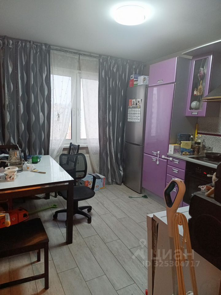 Продажа 3-комн квартиры на вторичном рынке улица Даниила Хармса, 5к1