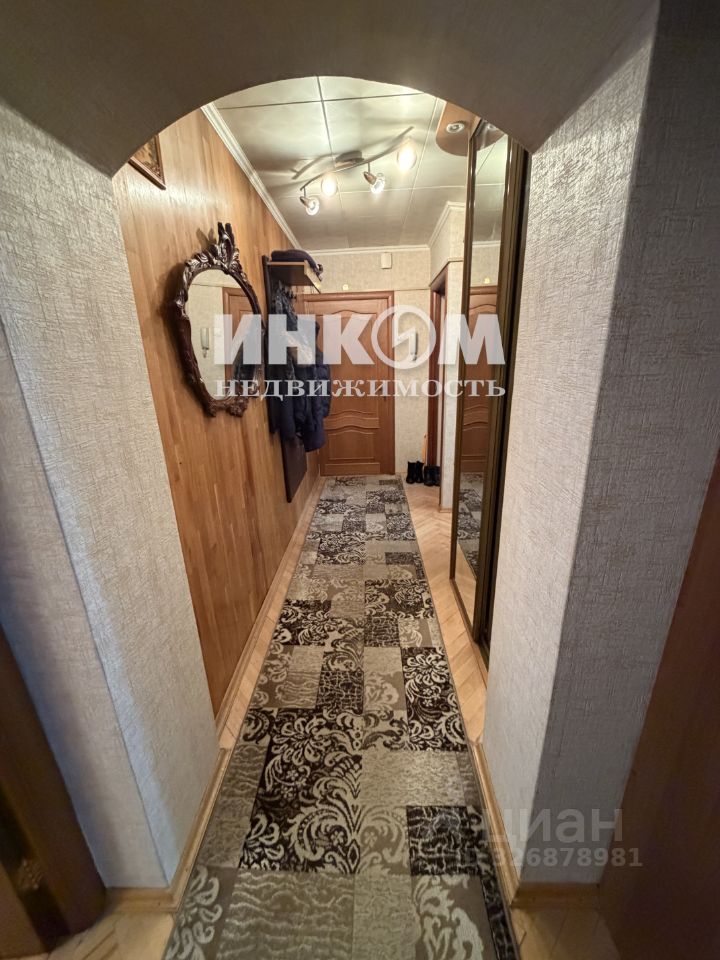 Продажа 3-комн квартиры на вторичном рынке улица Молостовых, 10К1