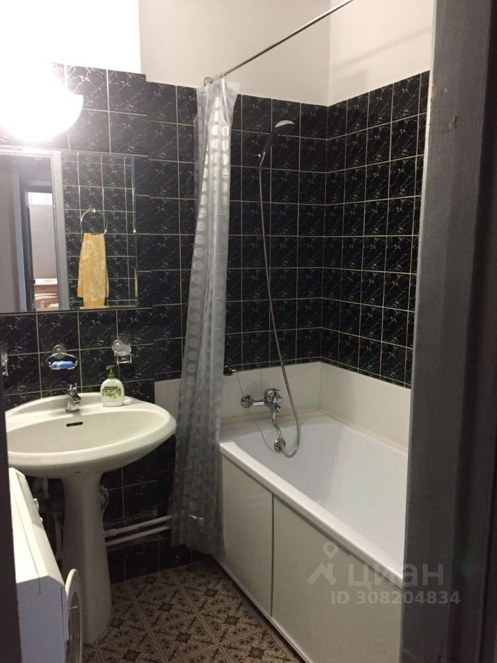 Продажа 3-комн квартиры на вторичном рынке Протопоповский переулок, 6