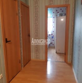 Продажа 4-комн квартиры на вторичном рынке Красное Село г., Красногородская ул. ,  д. 9,  к. 2