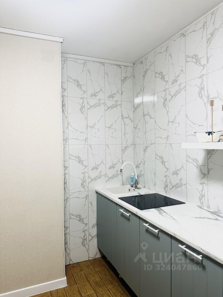 Продажа 2-комн квартиры на вторичном рынке улица Малыгина, 14К1