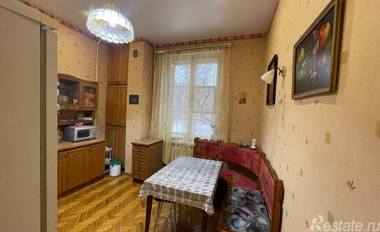 Продажа 2-комн квартиры на вторичном рынке улица Васи Алексеева,  д. 18