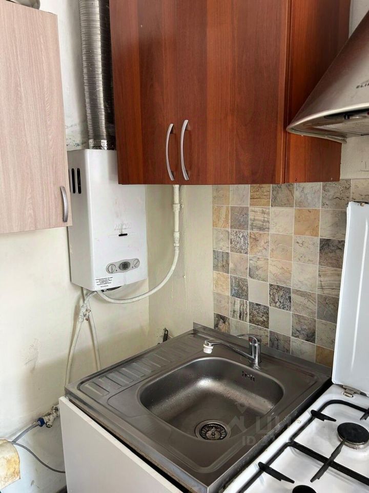 Продажа комнаты набережная Кутузова, 32