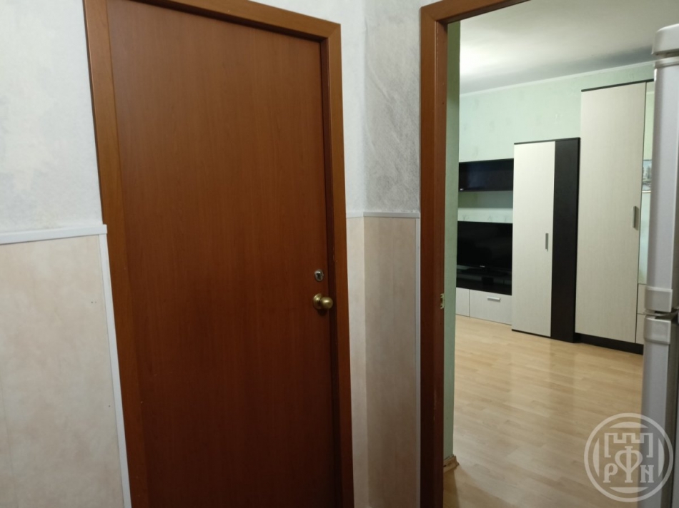 Продажа 2-комн квартиры на вторичном рынке Петергоф г., Жарновецкого ул. ,  д. 6