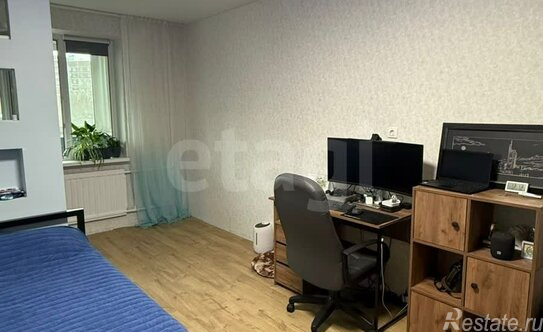 Продажа 1-комн квартиры на вторичном рынке Школьная улица,  д. 114 к2