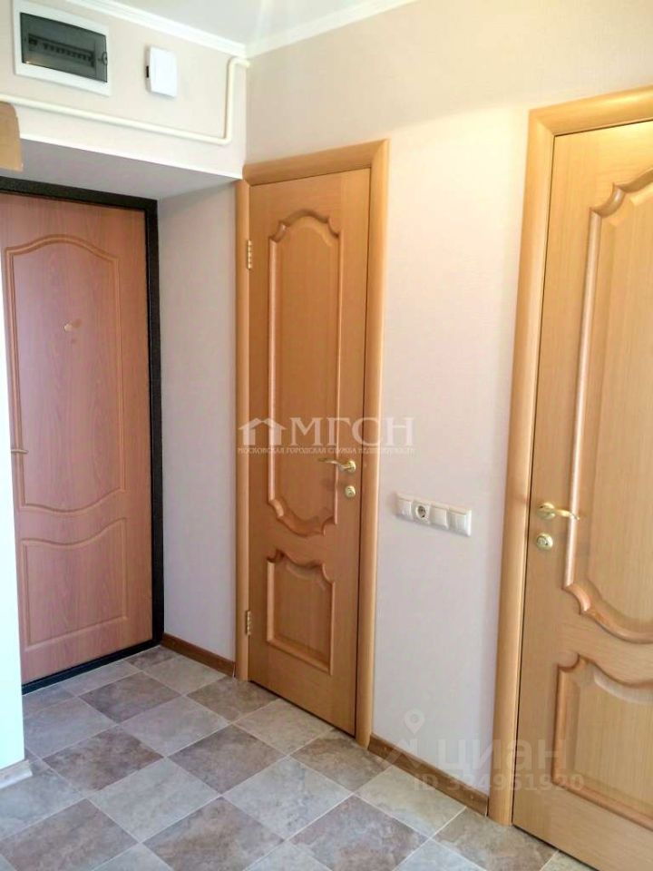 Продажа 2-комн квартиры на вторичном рынке проезд Соломенной Сторожки, 3А