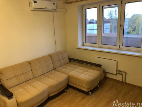 Продажа 2-комн квартиры на вторичном рынке Нахабино, ул. Чкалова,  д. 7