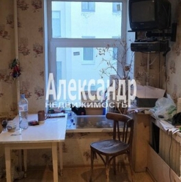 Продажа 3-комн квартиры на вторичном рынке пр-кт Малый П.С.,  д. 36-38