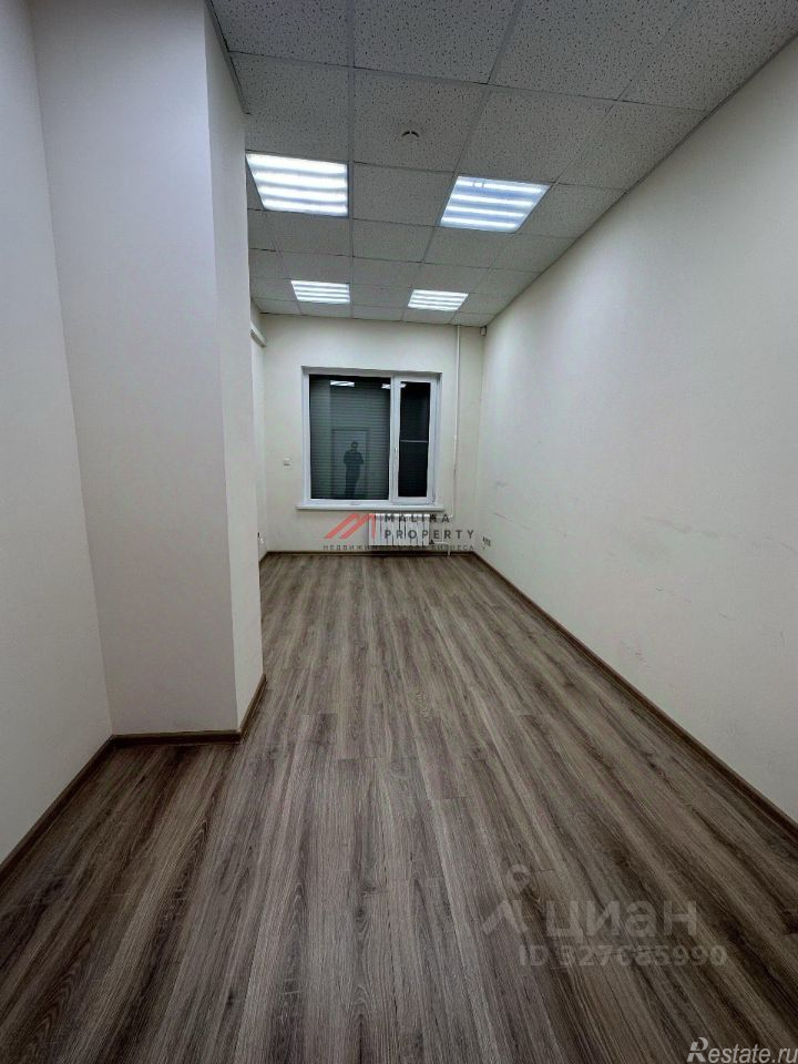 Продажа торгового помещения Рублевское ш,  д. 14,  к. 3