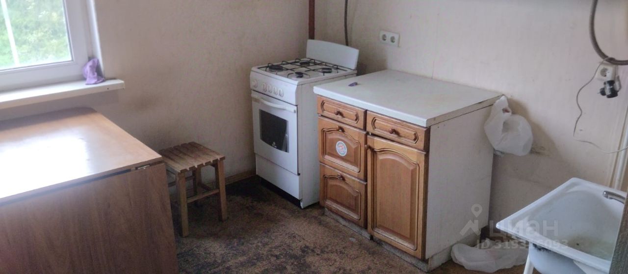 Продажа 2-комн квартиры на вторичном рынке Дмитров, Луговая улица, 5