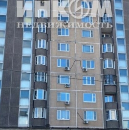 Продажа 1-комн квартиры на вторичном рынке Енисейская улица,  д. 19
