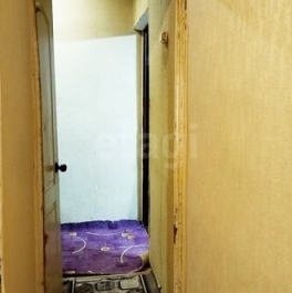 Продажа 1-комн квартиры на вторичном рынке Серпухов, ул Захаркина,  д. 17