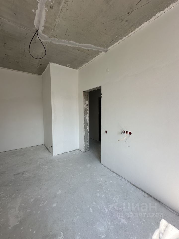 Продажа 1-комн квартиры на вторичном рынке пос. Развилка, проезд Римский, 15