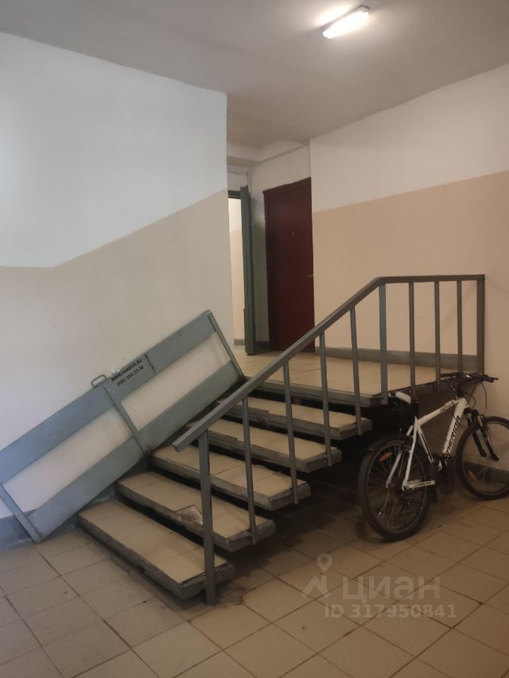 Продажа 1-комн квартиры на вторичном рынке Знаменская улица, 38К1