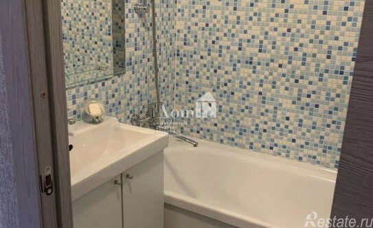 Продажа 1-комн квартиры на вторичном рынке Шушары п, Новгородский пр-кт,  д. 10