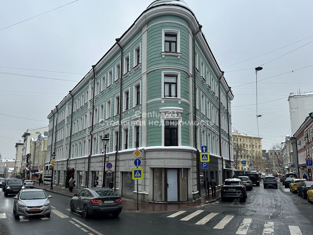 Продажа 2-комн квартиры на вторичном рынке Большая Никитская улица, 17С1