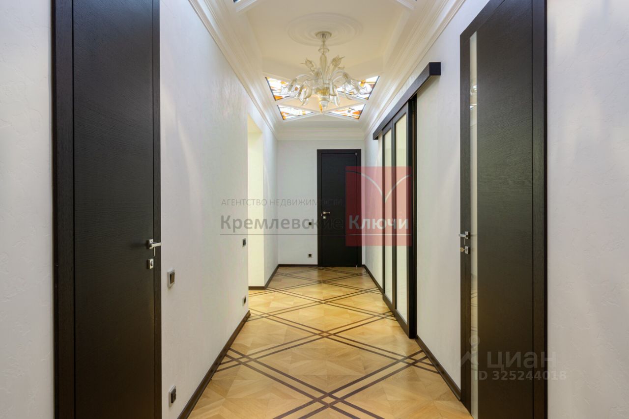 Продажа 6-комн квартиры на вторичном рынке улица Бадаева, 6к1