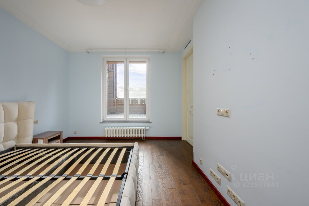 Продажа 3-комн квартиры на вторичном рынке улица Фабрициуса, 22