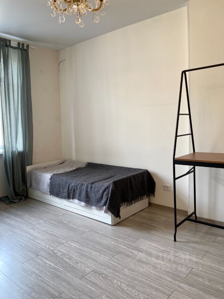 Продажа 3-комн квартиры на вторичном рынке Каменноостровский проспект, 22