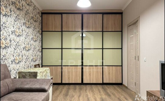 Продажа 1-комн квартиры на вторичном рынке Школьная улица,  д. 17 с1