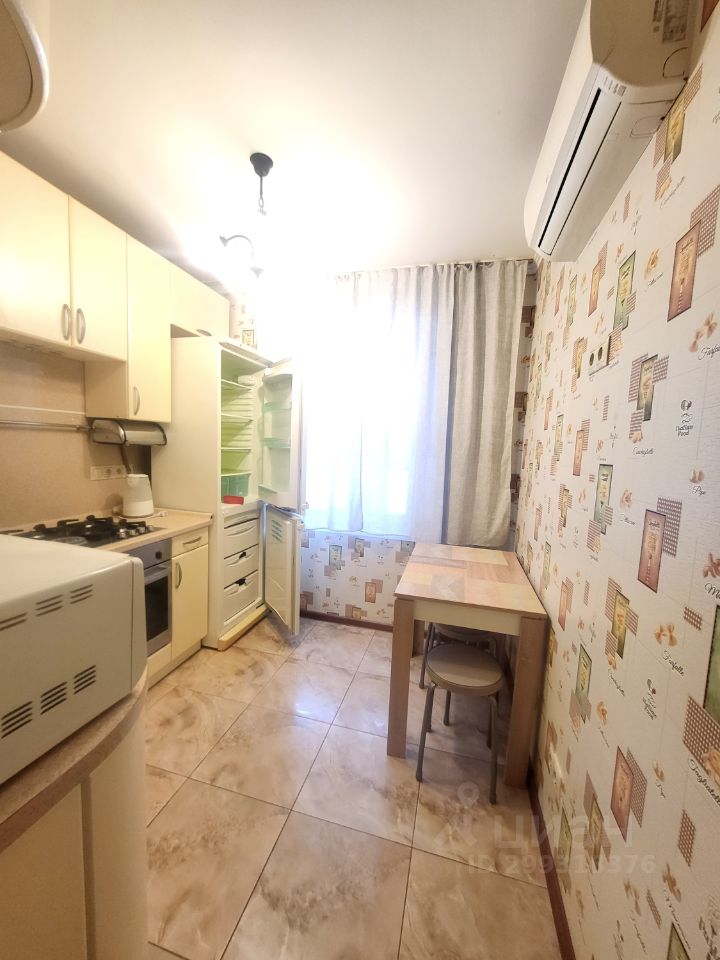 Аренда 2-комн квартиры на вторичном рынке Нагатинская набережная, 20