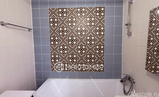 Продажа 2-комн квартиры на вторичном рынке Бугры, Петровский б-р,  д. 27