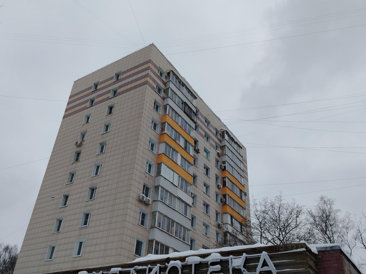 Продажа 2-комн квартиры на вторичном рынке улица Федора Полетаева, 28