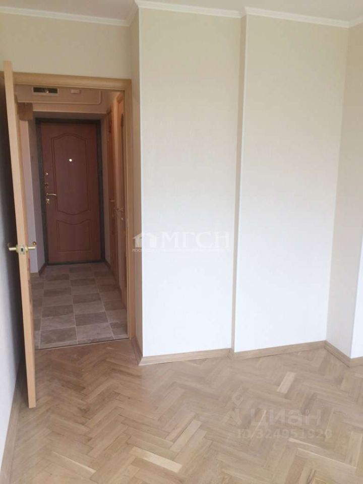 Продажа 2-комн квартиры на вторичном рынке проезд Соломенной Сторожки, 3А