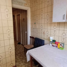 Продажа 2-комн квартиры на вторичном рынке Микрорайон А, улица Калинина,  д. 5/17