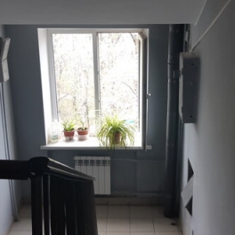 Продажа 3-комн квартиры на вторичном рынке 60-летия Октября пр-кт,  д. 16 к1