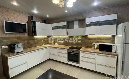 Продажа 3-комн квартиры на вторичном рынке Оболенск, проспект Биологов,  д. 9