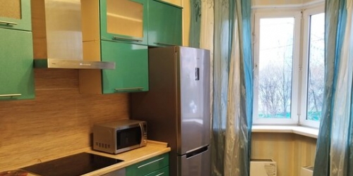 2-комн квартира Святоозёрская улица,  д. 32