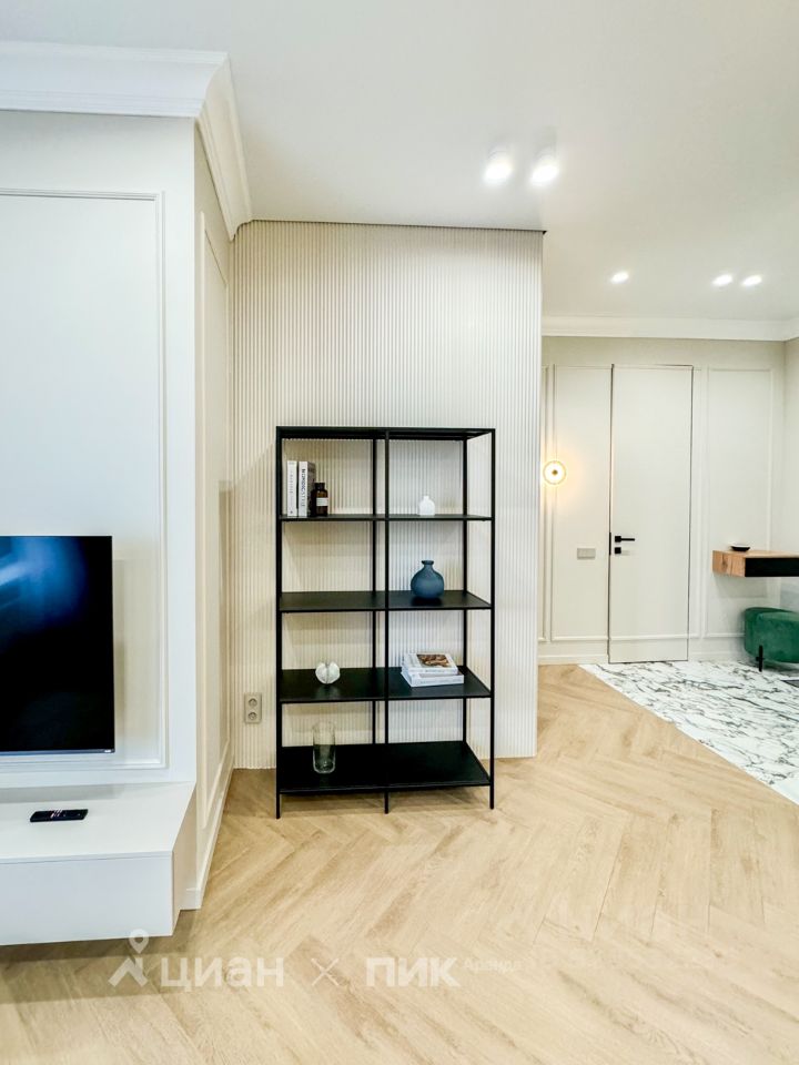 Аренда 2-комн квартиры на вторичном рынке улица Петра Алексеева, 14