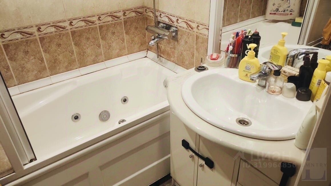 Продажа 2-комн квартиры на вторичном рынке Новосмоленская набережная, 2