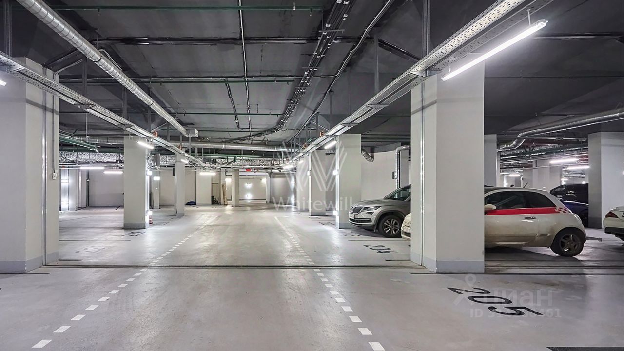 Продажа 4-комн квартиры на вторичном рынке улица Народного Ополчения, 15К3